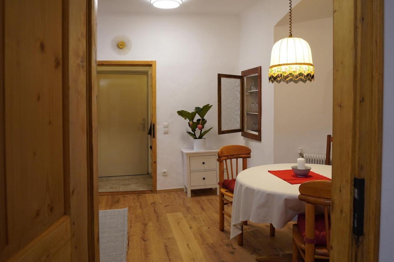 Altstadt Apartment Am Schergentor Hall in Tirol Eksteriør bilde